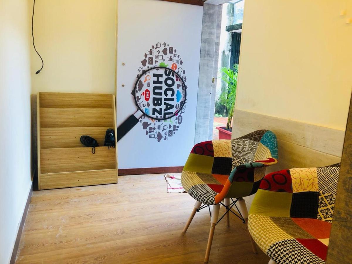 Social Hubz Hostel Mumbai Eksteriør bilde